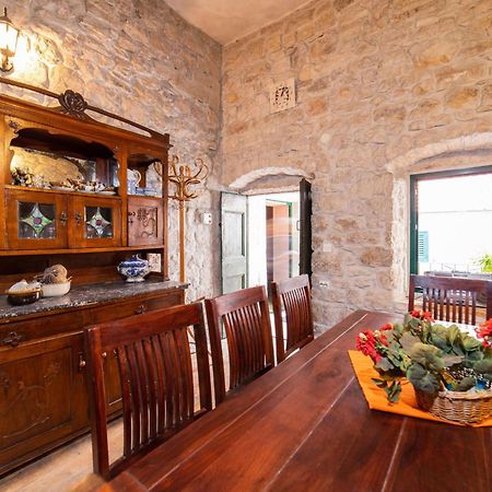 Seafront Villa With Furnished Sun Terrace, Close To The Beach Kastela Exterior photo